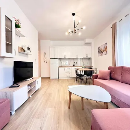 Apartment Royal Golem (Tirana)