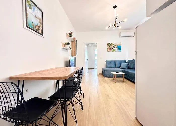 Royal Golem (Tirana)